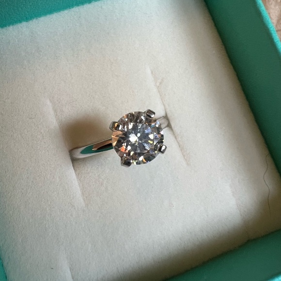 Imolove 2 ct Moissanite Solitaire Sterling ring - Picture 4 of 7